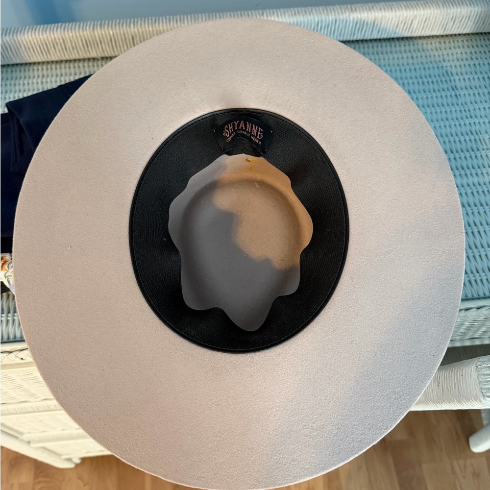 Classic Wide-Brim Felt Fedora Hat - Neutral Beige - Picture 3 of 3